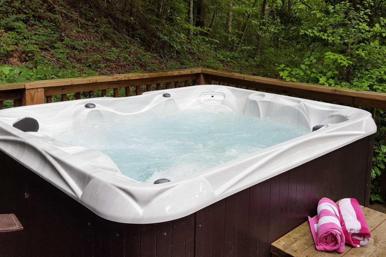 Natures Retreat With Hot Tub 7 Mi To Bryson City Whittier Ngoại thất bức ảnh